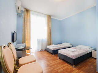 Гостиница Ниагара Фоллс Сочи Двухместный номер с 2 отдельными кроватями и балконом-1